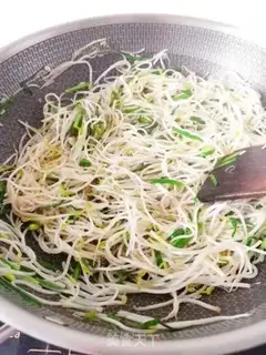 Make Green bean sprouts step 4