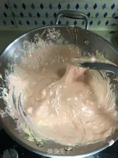 Make Colored nuts and snow step 3
