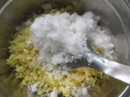 Make Green bean cake step 2