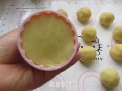 Make Green bean cake step 6