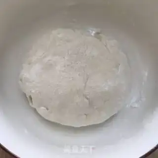 Make Mushroom meat noodles step 1