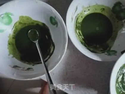 Make Gradually rub the tea mousse cake step 8
