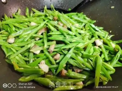 Make Meatloaf with beans step 3