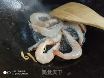 Make Pork shrimp soup step 2