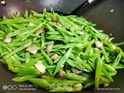 Make Meatloaf with beans step 4