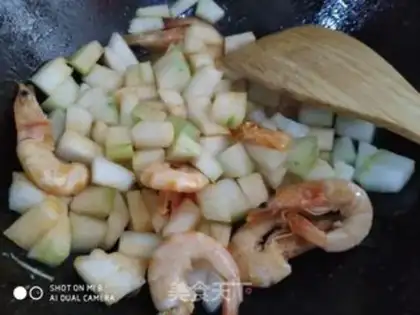 Make Pork shrimp soup step 4