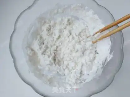 Make Red sugar rice round step 0