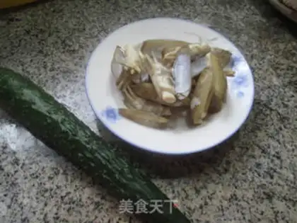 Make The cucumbers step 0