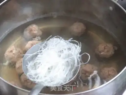 Make Poppy fan meatball soup step 4