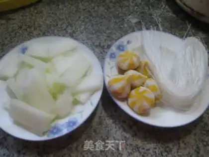 Make Fishseeds for winter melon fan soup step 0