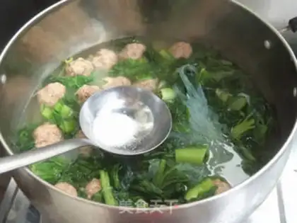 Make Poppy fan meatball soup step 6