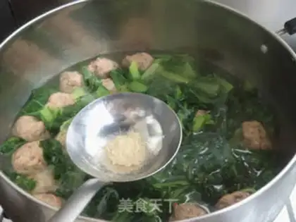 Make Poppy fan meatball soup step 7