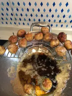 Make Spicy potato meatballs step 4