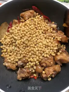 Make Soybeans, pig hoof step 8