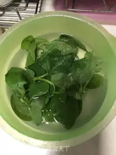 Make Three-coloured noodles step 1