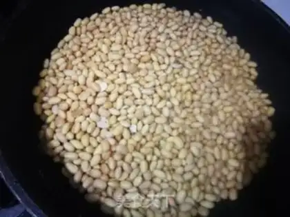 Make Watermelon celery bean sauce step 0