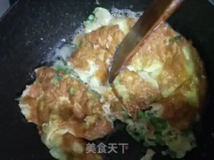 Make Pyramid eggs step 4