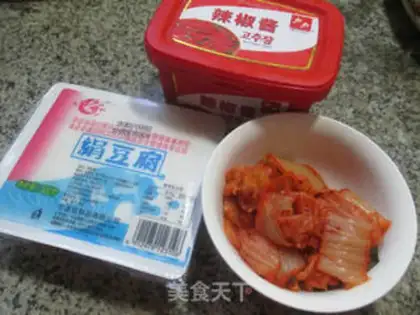 Make Pickle tofu soup step 0