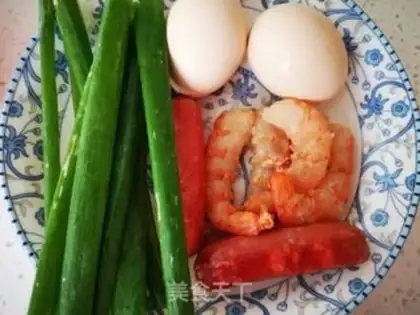 Make Shrimp egg fried rice step 0