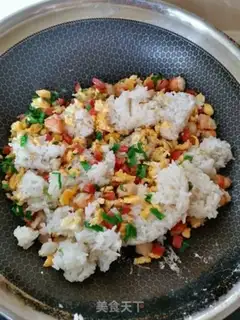 Make Shrimp egg fried rice step 5