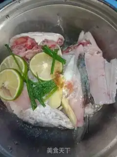 Make Fish bone tofu soup step 0