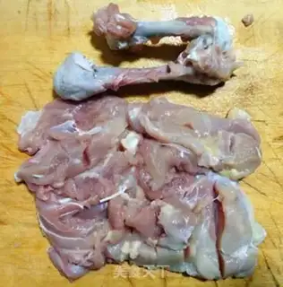 Make Red roast chicken leg step 1