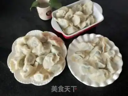 Make Little cabbage pork dumplings step 11