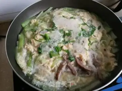 Make Pork egg soup step 5