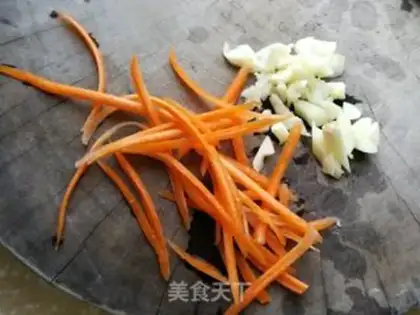 Make Clear the red potato leaves step 1