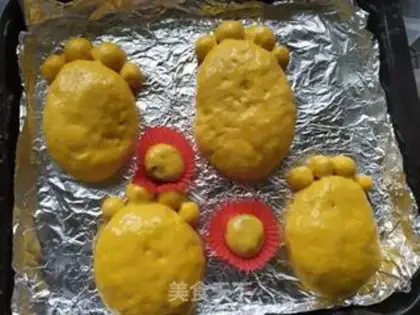 Make PUMPKIN FOOT Y-BREAD step 13