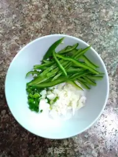 Make Sour bean sprouts step 1