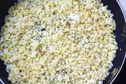 Make Pineapple rice step 4