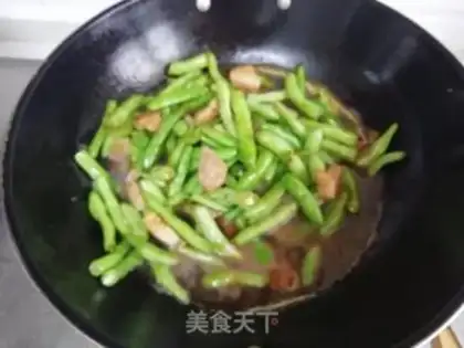 Make Four seasons of bean meat step 5