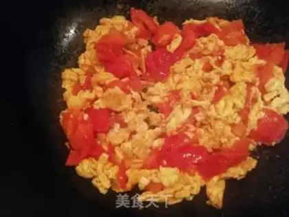 Make Tomato egg soup step 4