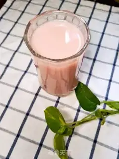Make Fresh pomegranate juice step 7