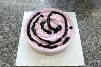 Make Chocolate blueberry naked cake step 10