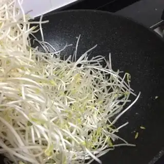 Make Bean sprouts step 4