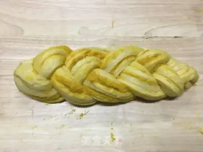 Make Super soft pumpkin toast step 15