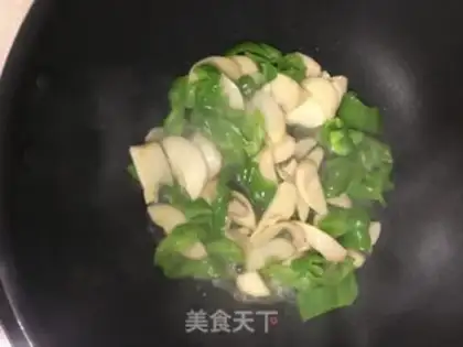 Make Pyre apricot mushroom fried fish step 5