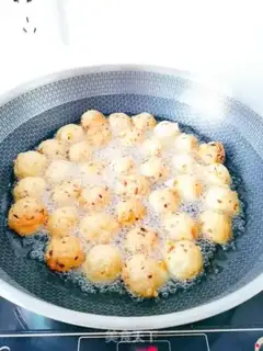 Make Pumpkin chicken balls step 8