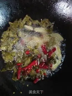 Make Sour crawfish step 2