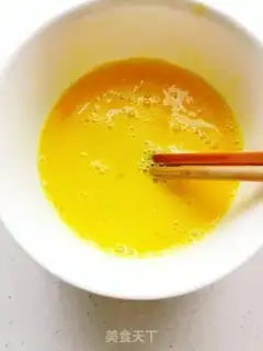 Make Smelt shrimp rice egg soup step 2