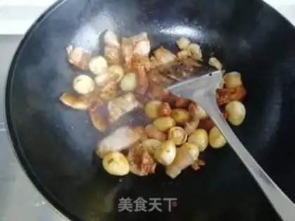 Make The quail egg stew step 3