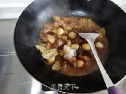 Make The quail egg stew step 4