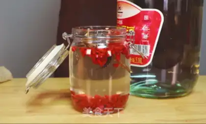 Make Sea horse step 2