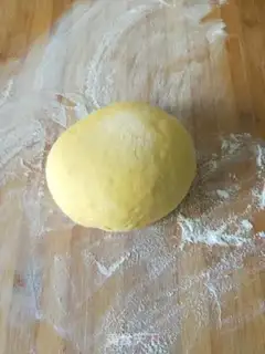 Make Pumpkin roses step 4