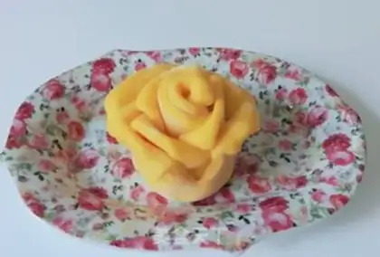Make Pumpkin roses step 15