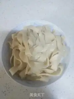 Make Xinjiang chicken step 22