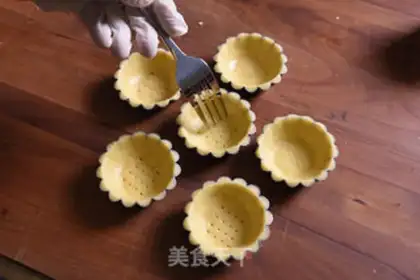 Make Tropical Fruit Tower step 3
