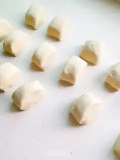Make Sweet rolls step 3